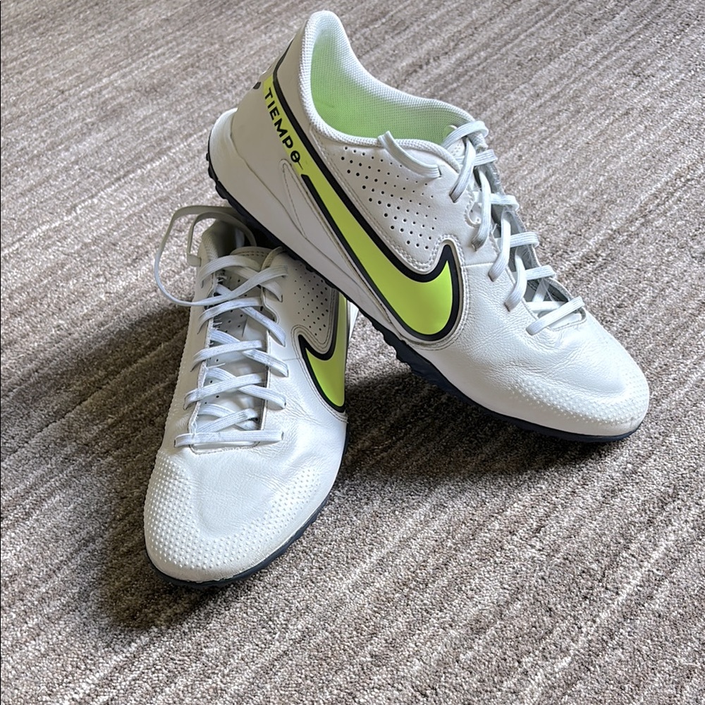 Nike Tiempo Legend 9 Academy TF Soccer